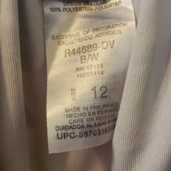 Dress - Picture 3 of 3